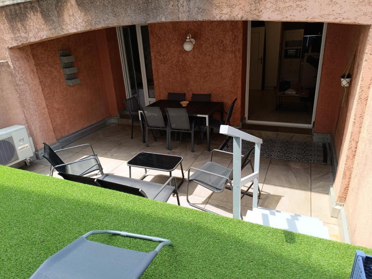 Appartement A 50 Metres De La Plage Fréjus Εξωτερικό φωτογραφία