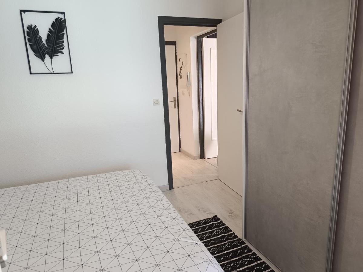 Appartement A 50 Metres De La Plage Fréjus Εξωτερικό φωτογραφία
